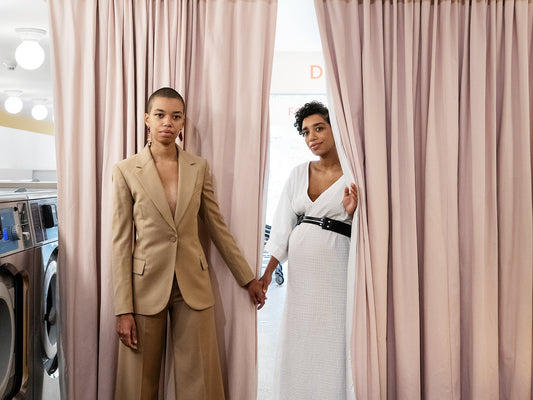 Theresa Williams and her pregnant sister Corinna