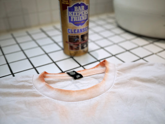 A white shirt with rust-colored stains all around the collar and Bar Keepers Friend.